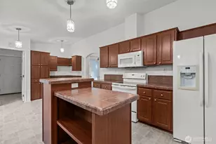 23914 66th St E, Buckley, WA 98321 - Photo 13