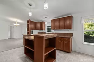 23914 66th St E, Buckley, WA 98321 - Photo 11