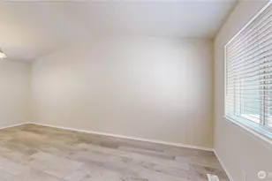 1565 S 90th St, Tacoma, WA 98444 - Photo 9