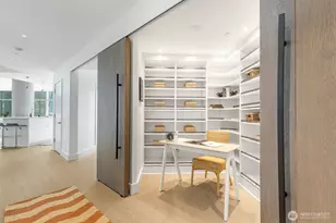 2033 2nd Ave, Seattle, WA 98121 - Photo 5