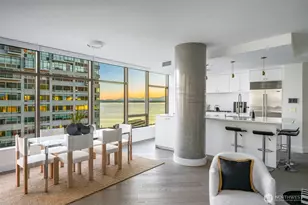 2033 2nd Ave, Seattle, WA 98121 - Photo 9