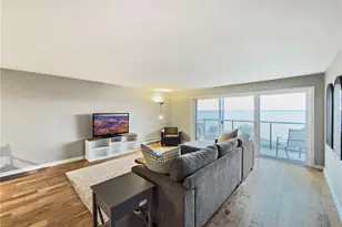 444 S State St, Bellingham, WA 98225 - Photo 9