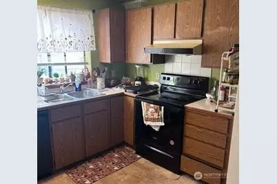 204 N 23rd Street, Mount Vernon, WA 98273 - Photo 9