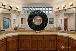 16 Enatai Dr, Bellevue, WA 98004 - Photo 25