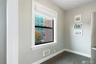 1136 13th Ave, Seattle, WA 98122 - Photo 13