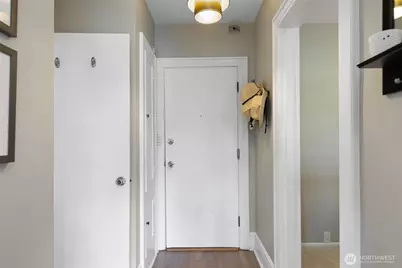 1136 13th Avenue #305, Seattle, WA 98122 - Photo 19