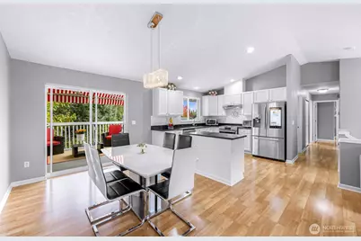 3205 200th Place SW, Lynnwood, WA 98036 - Photo 9