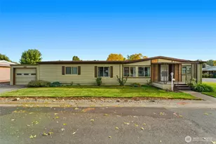 1023 S E Dove Ln, College Place, WA 99324 - Photo 1