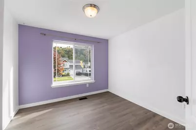 226 Easton Avenue W, Eatonville, WA 98328 - Photo 29