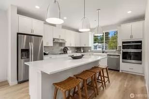 9008 NE 203rd Ln, Bothell, WA 98011 - Photo 7