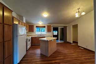 1112 1/2 W 17th St, Port Angeles, WA 98362 - Photo 21