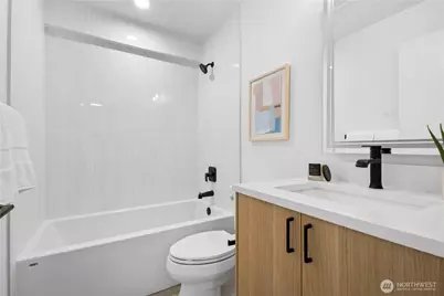 220 21st Avenue E, Seattle, WA 98112 - Photo 11