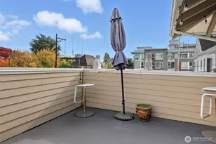 211 14th Ave E, Seattle, WA 98112 - Photo 21