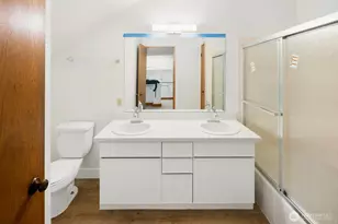 5210 11th Ave NE, Seattle, WA 98105 - Photo 19