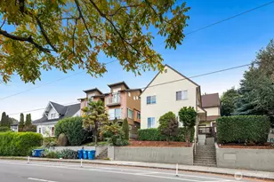 5210 11th Ave NE, Seattle, WA 98105 - Photo 3