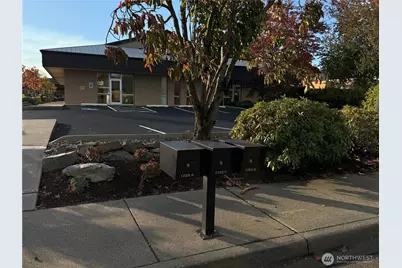 1725 Continental Place #C, Mount Vernon, WA 98273 - Photo 9