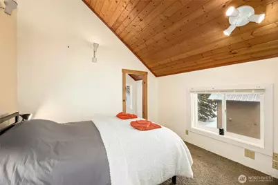 330 Keechelus Drive, Snoqualmie Pass, WA 98068 - Photo 15