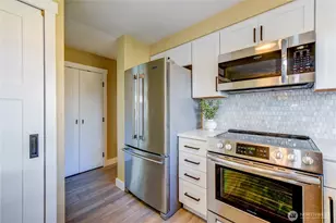 525 218th St SW, Bothell, WA 98021 - Photo 13