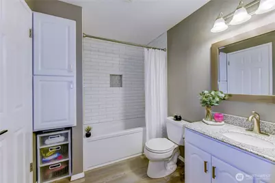 525 218th Street SW, Bothell, WA 98021 - Photo 17