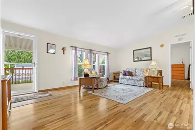 14727 43rd Avenue NE #105, Marysville, WA 98271 - Photo 3