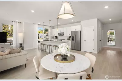 18226 68th Avenue NE #402, Kenmore, WA 98028 - Photo 3