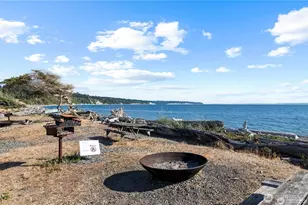 1454 Admirals Dr, Coupeville, WA 98239 - Photo 1