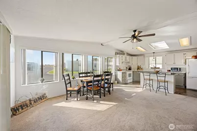 2240 W Broadway Avenue #225, Moses Lake, WA 98837 - Photo 11