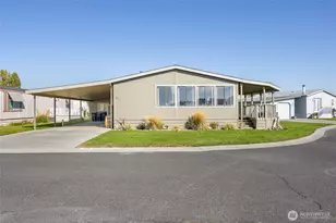2240 W Broadway Ave, Moses Lake, WA 98837 - Photo 3