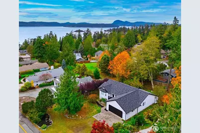 752 Tillamuk Drive, La Conner, WA 98257 - Photo 1