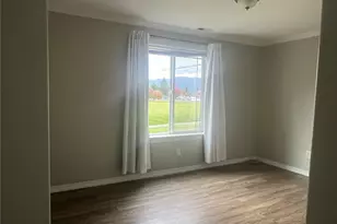 1854 Hillcrest Ave, Enumclaw, WA 98022 - Photo 13