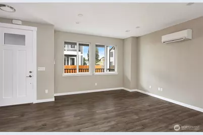 1515 N Waugh Road #B, Mount Vernon, WA 98273 - Photo 5