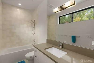 7002 93rd Avenue SE, Mercer Island, WA 98040 - Photo 27