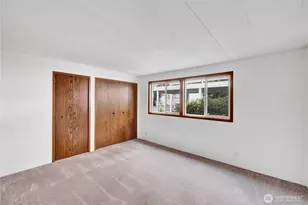 18425 NE 95th St, Redmond, WA 98052 - Photo 9