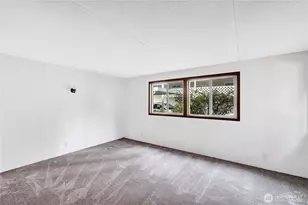 18425 NE 95th St, Redmond, WA 98052 - Photo 11