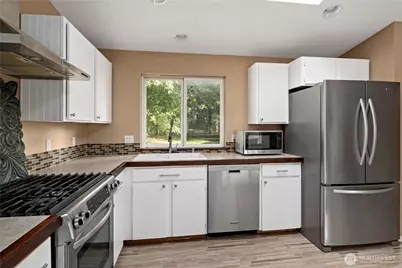 1271 Rickover Drive, Coupeville, WA 98239 - Photo 11