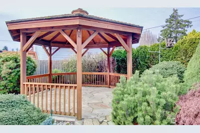 1102 17th Street, Anacortes, WA 98221 - Photo 9