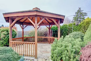 1102 17th St, Anacortes, WA 98221 - Photo 9