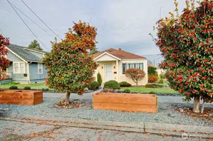 1102 17th St, Anacortes, WA 98221 - Photo 15