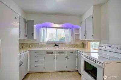 1102 17th Street, Anacortes, WA 98221 - Photo 7