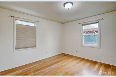 1102 17th Street, Anacortes, WA 98221 - Photo 5