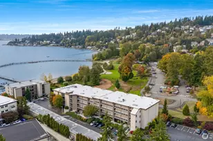 9715 NE Juanita Dr, Kirkland, WA 98034 - Photo 39