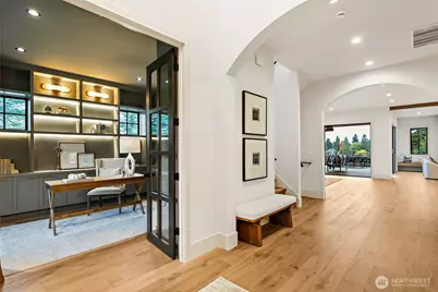 4103 43rd Avenue NE, Seattle, WA 98105 - Photo 3