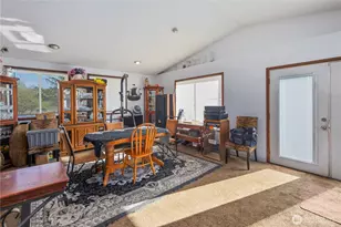 15721 67th Ave NE, Arlington, WA 98223 - Photo 3