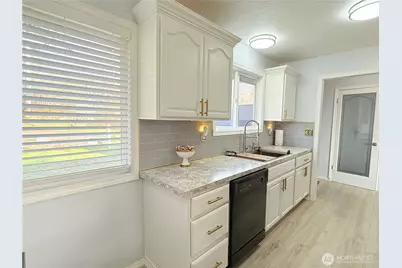 115 Beacon Hill Drive, Hoquiam, WA 98550 - Photo 23