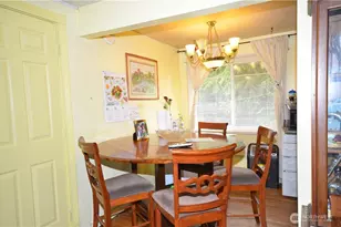 13053 Roosevelt Way NE, Seattle, WA 98125 - Photo 5