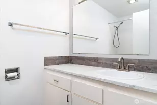 18102 15th Ave NE, Shoreline, WA 98155 - Photo 15