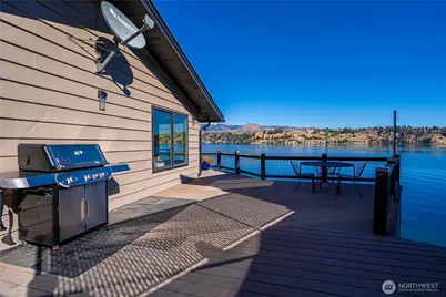 10370 S Lakeshore Rd, Chelan, WA 98816 - Photo 11