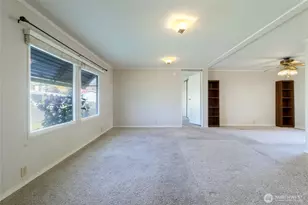 826 SE Scenic View Dr, College Place, WA 99324 - Photo 3