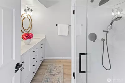 10211 NE Roberts Road, Bainbridge Island, WA 98110 - Photo 19