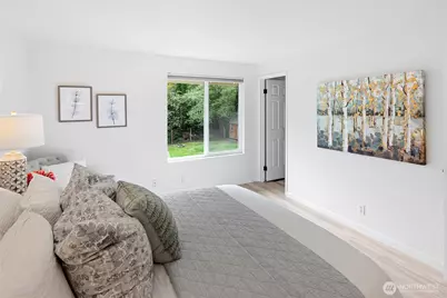 10211 NE Roberts Road, Bainbridge Island, WA 98110 - Photo 17